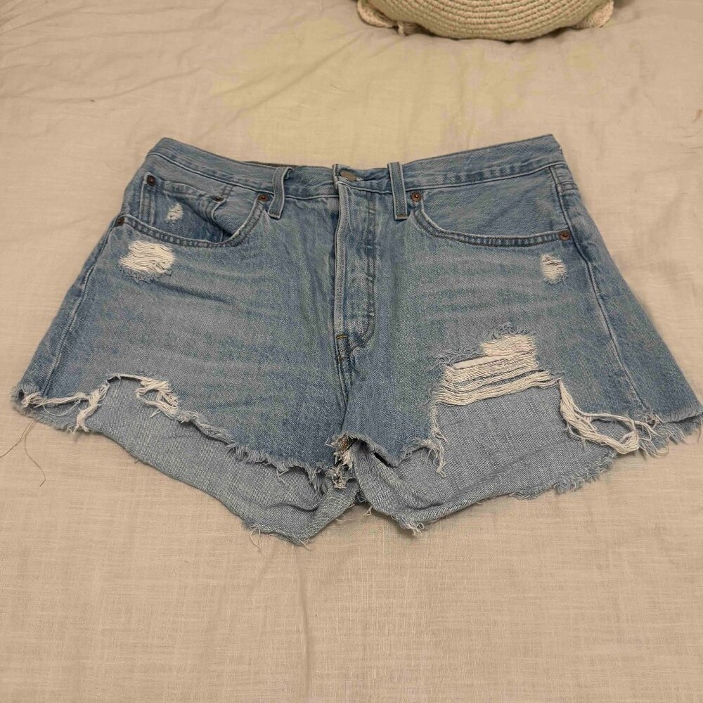 Levi's 501 size 30 High-Waisted Denim Shorts